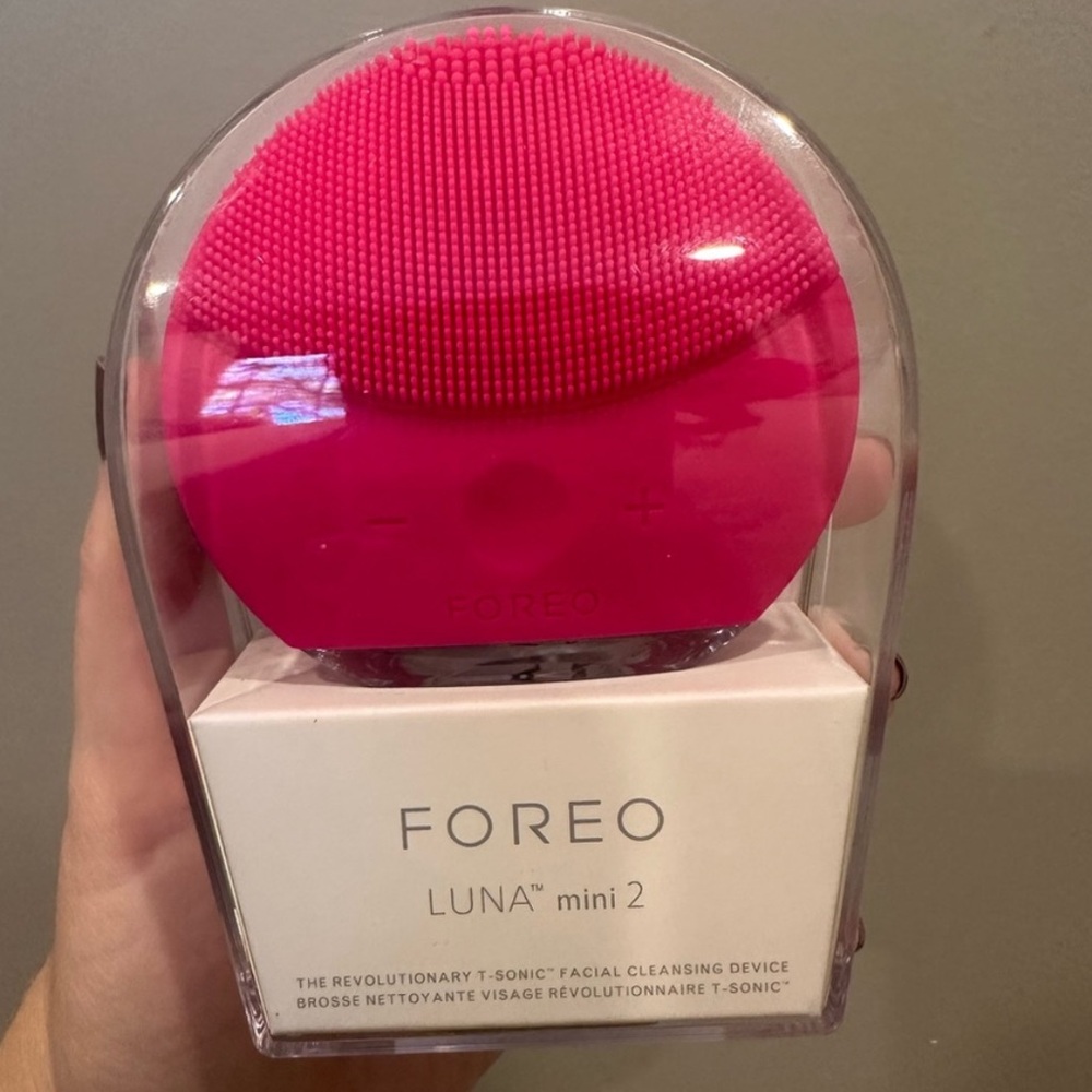 FOREO Luna Mini 2 - Fuchsia - New In Box